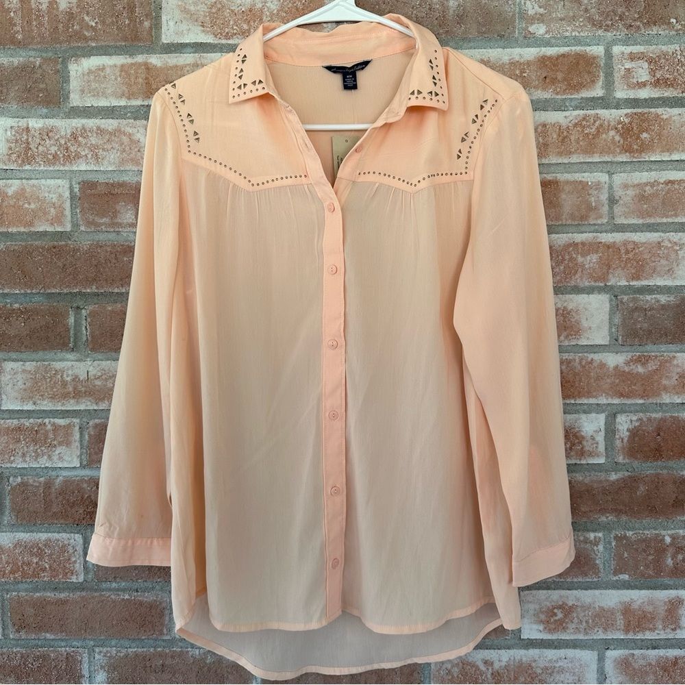 American Eagle Button Down Blouse Shirt Embellished Women’s Medium NEW Peach Y2K